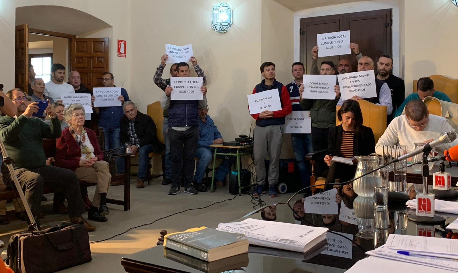 El Ayuntamiento de Arcos de la Frontera se niega reunirse con la Policía Local - Sppme-A