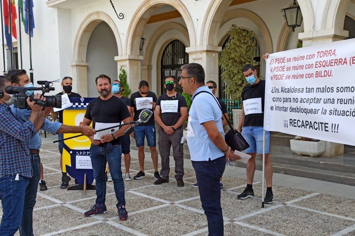 La Policía Local de Marchena al completo lucha por su reconocimiento