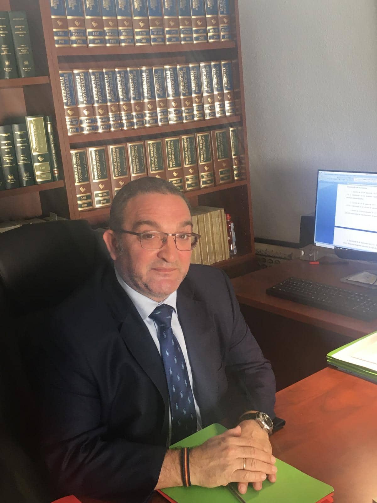 Medalla al mérito Letrado Enrique Arroyo