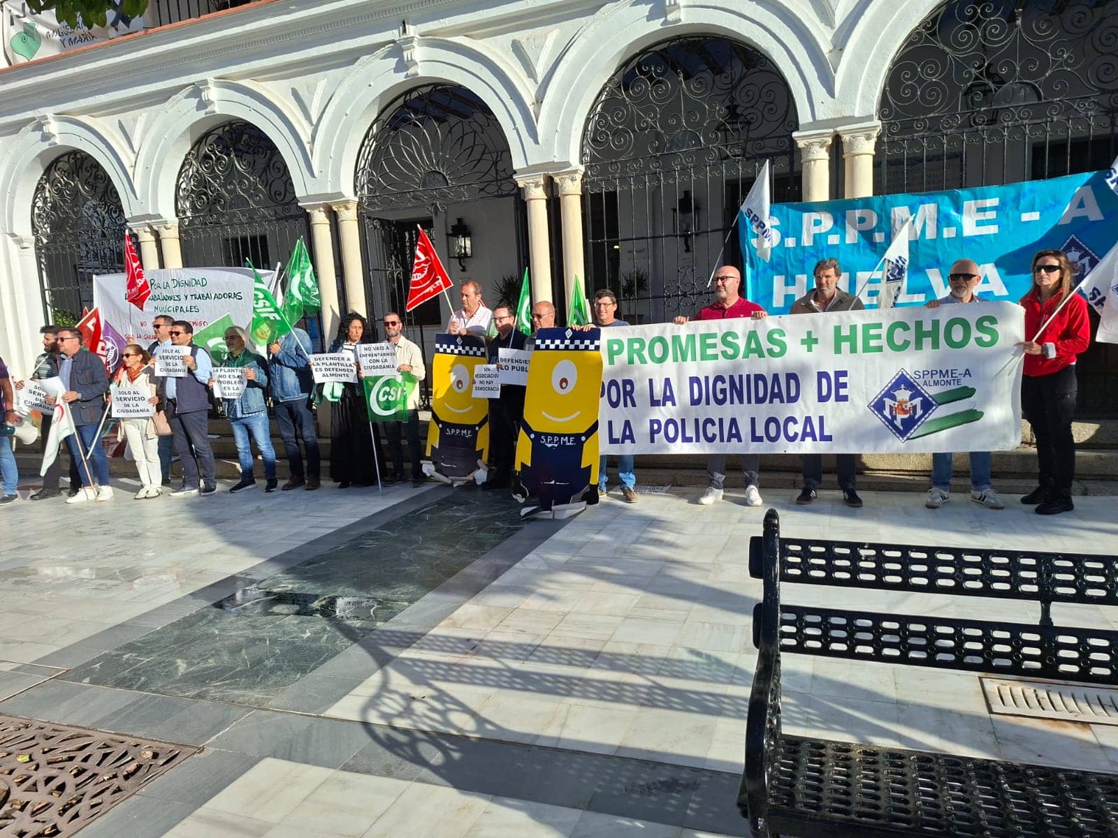 Huelga General en el Ayuntamiento de Almonte: Sindicatos denuncian agotamiento y falta de negociación